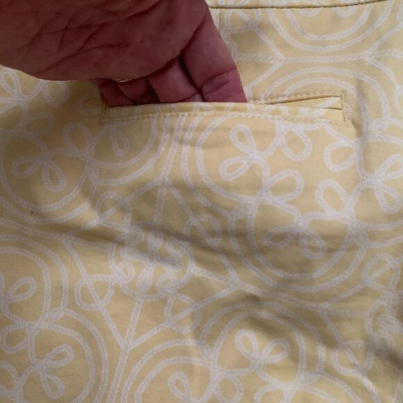 Juniper + Lime Yellow and White Geometric Shorts - Picture 7 of 10